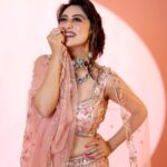 Falaq Naaz Instagram - I told the stars about you ✨ . . Styling : @purvabansal5 Outfit - @rajkumari_by_richahaware Photographer : @makebaphotography Make up : @makeoverbysejalthakkar @celebsmakeupbysejal Hair - @kamalpalanhairstylist Jewellery- @sejalcreation23 Managed by-: @trending_influencers . . #pictureoftheday #look #falaqnaaz #falaqkideewani #falaqkifauj