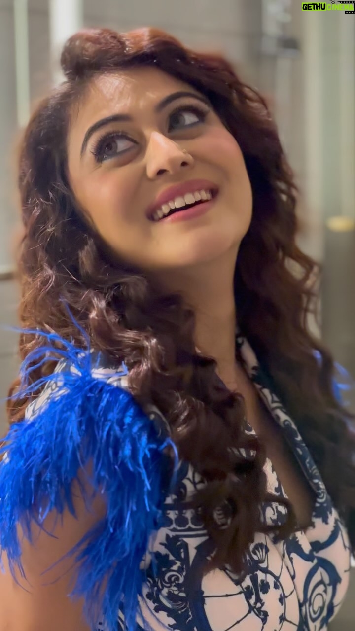 Falaq Naaz - 70.2K Likes - 💙🤍
.
.
.
Outfit-: @koushalgaba
PR-: @dinky_nirh
Collaboration with @bahaarebazaar
Makeup-: @vanshikhachanglanimua
.
.
.
#reelitfeelit #transformation #falaqnaaz #foryou #explorepage #viralreels #trendingreels