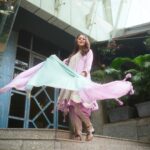 Falaq Naaz Instagram - Charha de rang💕 . . . Outfit-: @shivaliahmedabad Styled by-: @styleby_shivi Outfit pr-: @sonyashaikh Accessories-: @uniquecollection.2020 📷-: @theadywisee Location-: @mitronandheri PR-: @maverick.communication01 Mua-: @vanshikhachanglanimua managed by-: @trending_influencers . . . #post #falaqnaaz #styling #fashion #punjabisuit #fashionphotography #makeup #explore #foryou Mitron Cafe & Bar