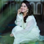 Falaq Naaz Instagram - Batao kispe meri nazar qatil🤌🏻💚 . . . #pucture #falaqnaaz #foryou