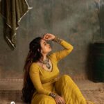 Farina Azad Instagram - Outfit @thorkal_couture_official Jewellery @jcsjewelcreations Mua @vijiknr Picture @crackjackphotography