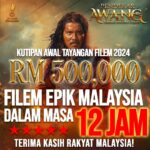 Fattah Amin Instagram - SOKONGAN ANDA INSPIRASI KAMI!! Terima kasih kepada semua penonton! Alhamdulilah dengan izin Allah, dalam masa 12 Jam sahaja PENDEKAR AWANG telah berjaya mengumpul RM 500 ribu kutipan! Ayuh, Filem PENDEKAR AWANG berada di panggung terdekat anda! #rekodkutipan #tayanganbermula #dipawagam #pendekarawang #filempendekarawang #darahinderagajah #demitanahtumpahnyadarahku #fattahamin #nurfazura #nadhirnasar #helizahelmi #alikarimi #studiokembara #hiburanbermanfaat