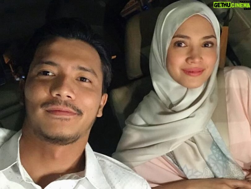 Fattah Amin Instagram - From our first awkward selfie to our latest candid moment. Swipe ➡️ I love growing old with you. Happy Anniversary, my beautiful wifey, here's to many more years of love and laughter. 😘 #LoveYouMoreEachDay #LotsOfLove