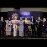 Fattah Amin Instagram - Terima kasih kepada semua pihak yang terlibat dalam menjayakan usahasama MATRADE X FAZURA X PUSPANITA, MIHAS 2023 @mihas_malaysia @matrade_hq @puspanitamiti #FAZURA #MIHAS2023 #MATRADEXFAZURAXPUSPANITA #TUDUNGLAMAKASIBARU #MILIKSEMUA