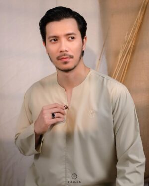 Fattah Amin Instagram - Step into the world of comfort and charm, where Fattah Amin’s Kurta takes the lead with its irresistible charm! With sizes from S to XXL, this Kurta is for all who excel. Choose your color and make heads turn, this fashion statement is one you’ll always yearn!🤩

Get your Kurta by Fattah Amin at FAZURA stores:

✨ Sunway Putra Mall, Lot G31 (KL)
✨ The Curve Shopping Mall, Lot 147B (PJ)
✨ Ipoh Parade, Lot F-10 (Perak)
✨ Aman Central, Lot 3-47 (Kedah)
✨ East Coast Mall, L1-21 (Kuantan, Pahang)

Mini Stores:
✨ SOGO KL (Level 3)
✨ SOGO i-City Shah Alam (Ground Floor)

Micro Store:
✨ Suria KLCC (PushCart)

Pop-Up Store:
✨Komtar JBCC (Johor Bahru)

#Fazbulous #KurtaFattahAmin #MilikSemua #Lotsoflove #Kurta