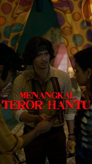 Fattah Amin Instagram - Hey Sobat Minkuy, coba spill dong.. 

Kalian ada yang pernah diganggu sama mahluk halus ga seperti yang dirasakan oleh @carmelavdkruk dan @rangganattra ?? 

Jika pernah, coba komen dibawah, bagaimana kalian mengatasi nya? 

Kalau di Film Trinil, si Dukun tampan @fattahaminz , punya know-how nya (hanya adegan film) ... 

Mungkin kalian juga punya, ayo spill pengalaman kalian di kolom komentar ya. 

Buat yang belum nonton Film Trinil : Kembalikan Tubuhku, buruan deh ke bioskop , kalau ga berani, ajak dong satu tongkrongan kalau perlu. 

Oh iya, buat kalian yang nge fans sama karakter YUSUF, pantau terus ya sosial media Minkuy, nanti bakalan ada kejutan. 

Yuk! #filmtrinil #kembalikantubuhku sedang tayang di Bioskop kesayangan anda!. 

#trinil #baleknogembungku #filmhorrorindonesia #filmhorror