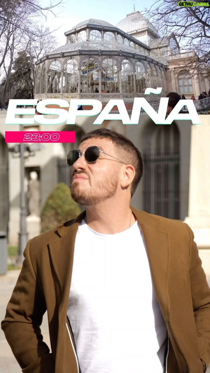 Federico Bal Instagram - Armamos un especial de @restodelmundo13 recorriendo los mejores lugares del país que más amamos los argentinos. No te pierdas esta noche 23 hs por @eltrecetv el recorrido definitivo por España 🇪🇸