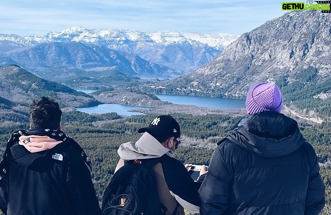 Federico Bal Instagram - Con ellos a todos lados San Martin De Los Andes, Patagonia, Argentina