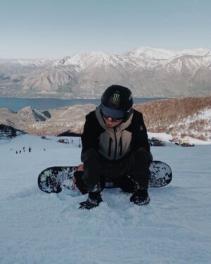 Federico Bal Instagram - Postales de unos días maravillosos en familia. Nieve y amigos en el sur. Gracias @barilochear por siempre recibirnos tan bien 😍