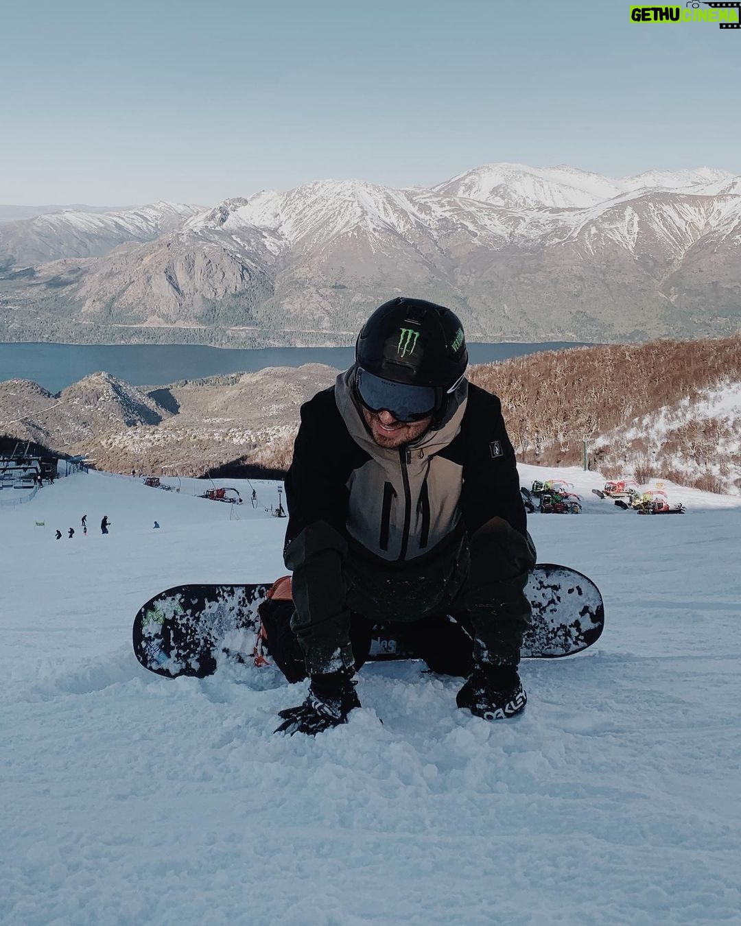 Federico Bal - 5.2K Likes - Postales de unos días maravillosos en familia. Nieve y amigos en el sur. Gracias @barilochear por siempre recibirnos tan bien 😍