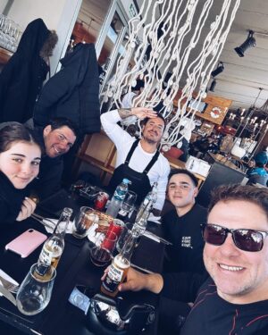 Federico Bal Instagram - Postales de unos días maravillosos en familia. Nieve y amigos en el sur. Gracias @barilochear por siempre recibirnos tan bien 😍