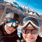 Federico Bal Instagram - Estos días en la montaña que necesitaba tanto. Fueron días de muchas cosas, reuniones, emociones. Poder volver a esquiar después de algunos años parados por mi accidente en Brasil, disfrutar del aire puro y volver a enamorarme una vez más del sur, de su gente, era lo que necesitaba. Y con el personaje de mi primo @bal.luciano que me sigue en todas. Deslicen y vean el último vídeo con una hermosa caída. Sean felices y AGUANTE RIVER LA PUTA MADRE. Neuquén, Villa La Angostura