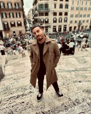 Federico Bal Instagram - R O M A ♥️

Podría decir tanto de esta ciudad, de su gente, sus comidas, sus calles, los amigos, la noche. Pero prefiero subir estas fotos que hablan solas, a modo de adelanto de lo que verán en unas semanas por @restodelmundo13 ! Volvemos a casa, pero con una valija repleta de anécdotas 🥹🇮🇹♥️