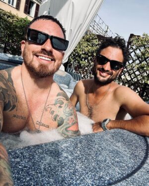 Federico Bal Instagram - Les dejo unas postales desde Génova, la tierra de mis ancestros, de los Barbieri. Una visita emocionante a la tierra madre de muchos argentinos. Pronto lo verán en @restodelmundo13 !
Seguimos recorriendo Italia, más feliz no puedo estar 🇮🇹🤯♥️🫶🏻✈️