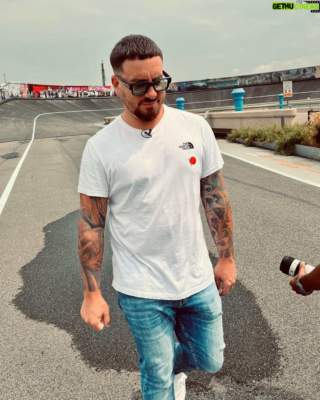 Federico Bal - 6.9K Likes - Seguimos recorriendo Italia. No se imaginan los programas que se vienen en @restodelmundo13 ! Acá les dejo unas random de Turín. Que ciudad, que placer poder recorrer estos lugares y en muy poco tiempo poder mostrárselos en la pantalla de @eltrecetv ! Es mi trabajo soñado? Claro que si.