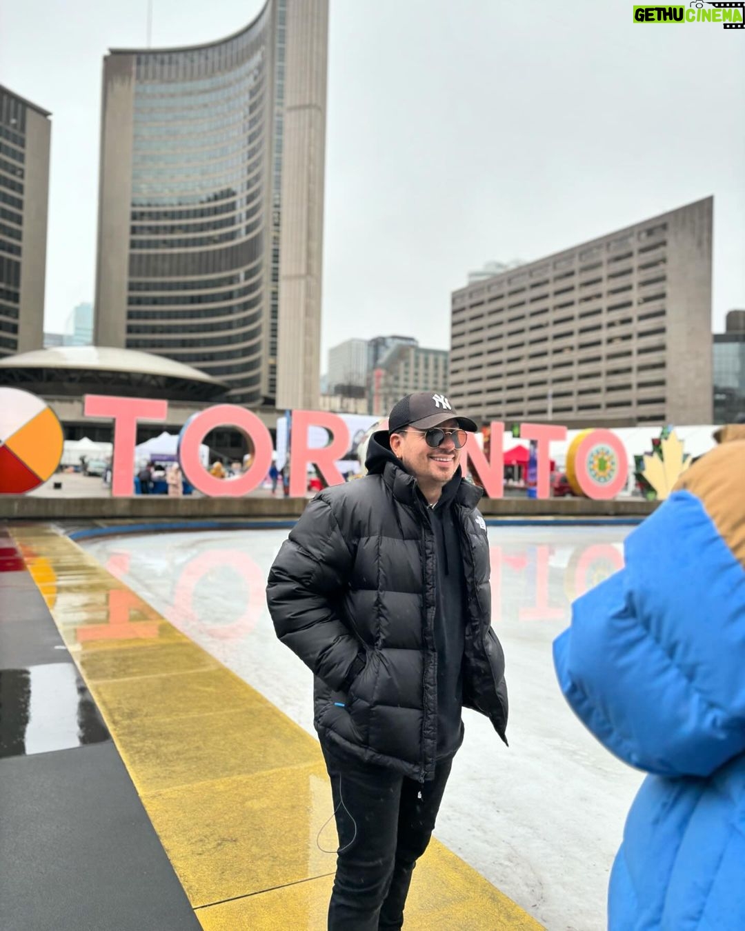 Federico Bal Instagram - Trabajo y amor, desde Toronto, Ontario 🇨🇦 . . . . @restodelmundo13 @3defebrerovision @eltrecetv