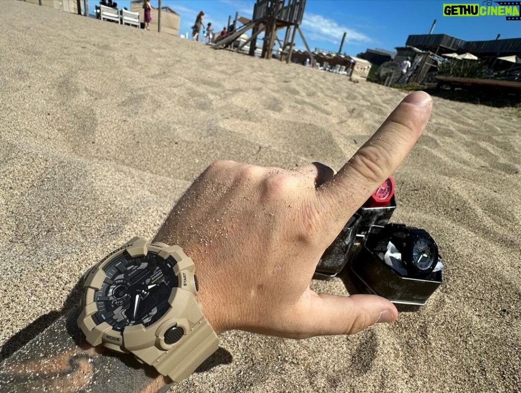 Federico Bal Instagram - Donde sea. Cuando sea. El verano se disfruta acompañado de @gshockamericalatina @gshockargentina_oficial #GShockTeamLatam #resistenciaabsoluta #MeGustaGSHOCK