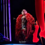 Federico Bal Instagram - Acá, en ese estado, en ese momento del aplauso final, siendo feliz, como nunca antes en un escenario. Ahí quisiera quedarme a vivir. Lola los espera de martes a domingo con un elenco alucinante y para contar una historia divina en @kinkyargentina en la sala “radiocity” del @centrodeartemdp ! Entradas por @plateanet link en bio! . . . . . Ph @phluisfrontini Mar del Plata, Argentina