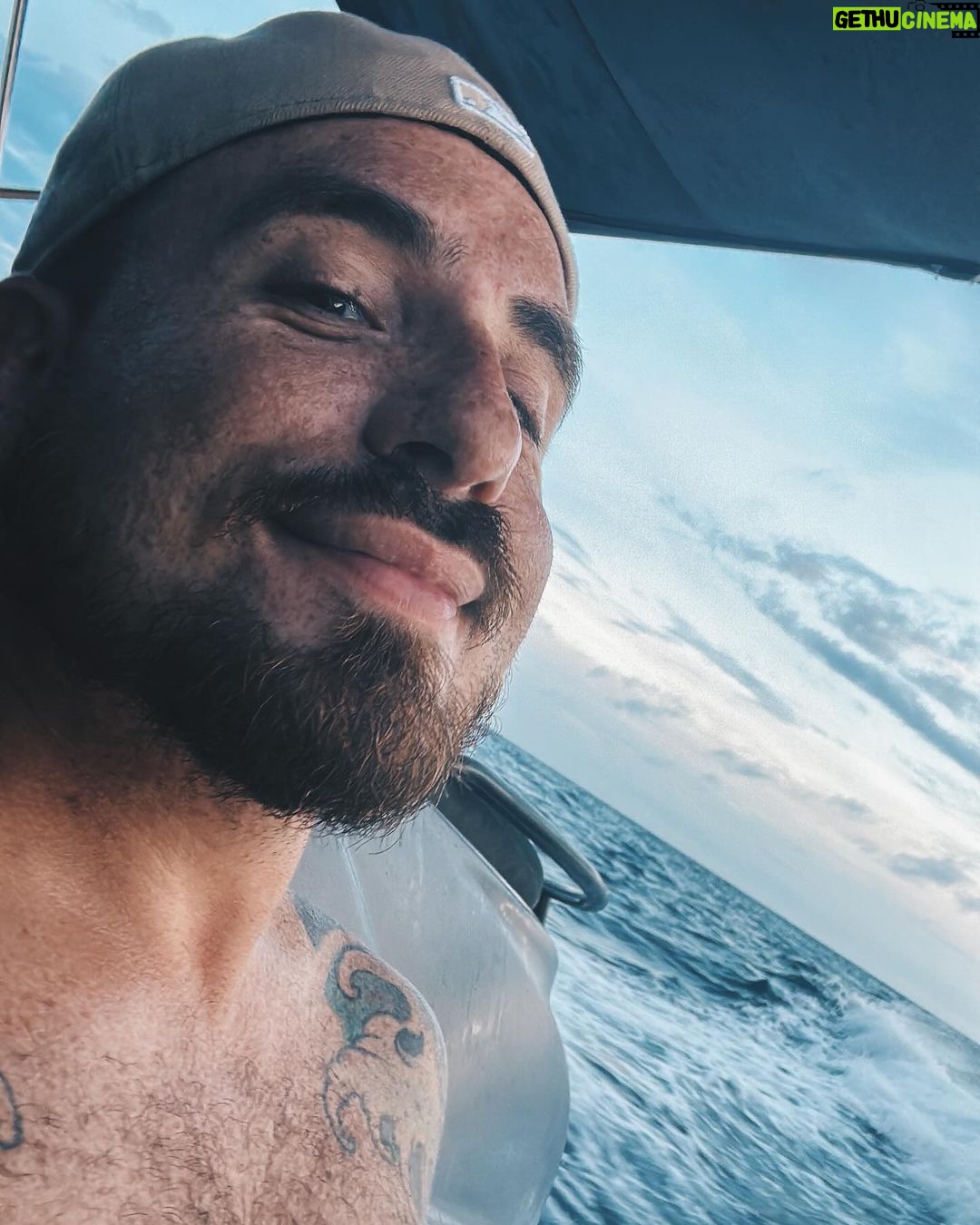 Federico Bal - 8.5K Likes - Tulum de mi corazón. Este lugar te cambia, no puedo explicarles los días q pasamos en la selva mexicana grabando para @restodelmundo13 con el gran @juanoswald ! Pero también disfrutando y esta vez con ella, que se puso la diez y no paró de producir con nosotros para que salga todo genial, te adoro @clarimperatrice ! Pronto verán por @eltrecetv estos días en el paraíso! México, sos una cosa tan especial, por que siento que de alguna manera esto fue solo el comienzo?