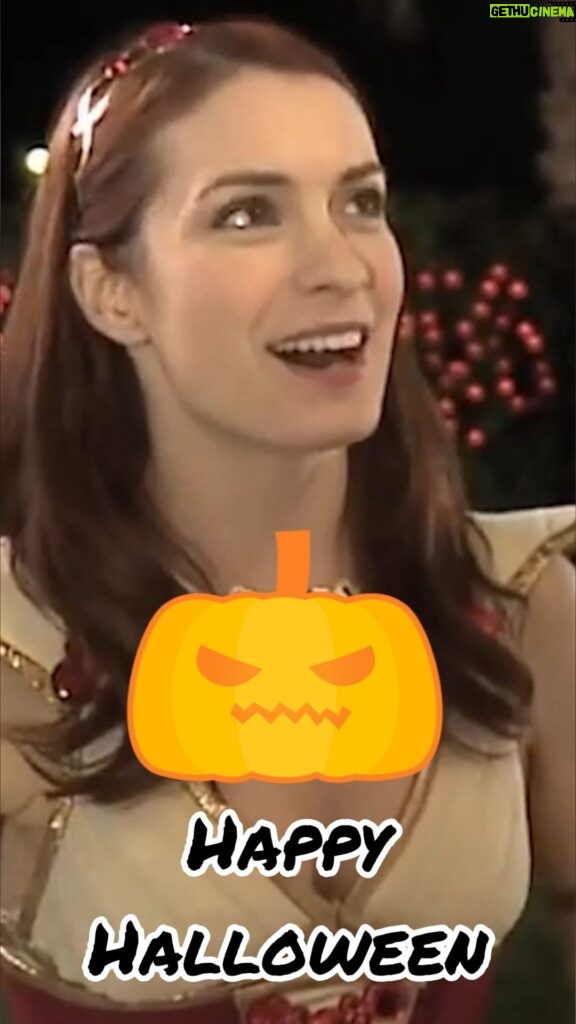 Felicia Day Instagram - Trick or Treat from The Guild! #throwbackthursday is early this week to celebrate #Halloween! 👹🎃🎃🎃🎃