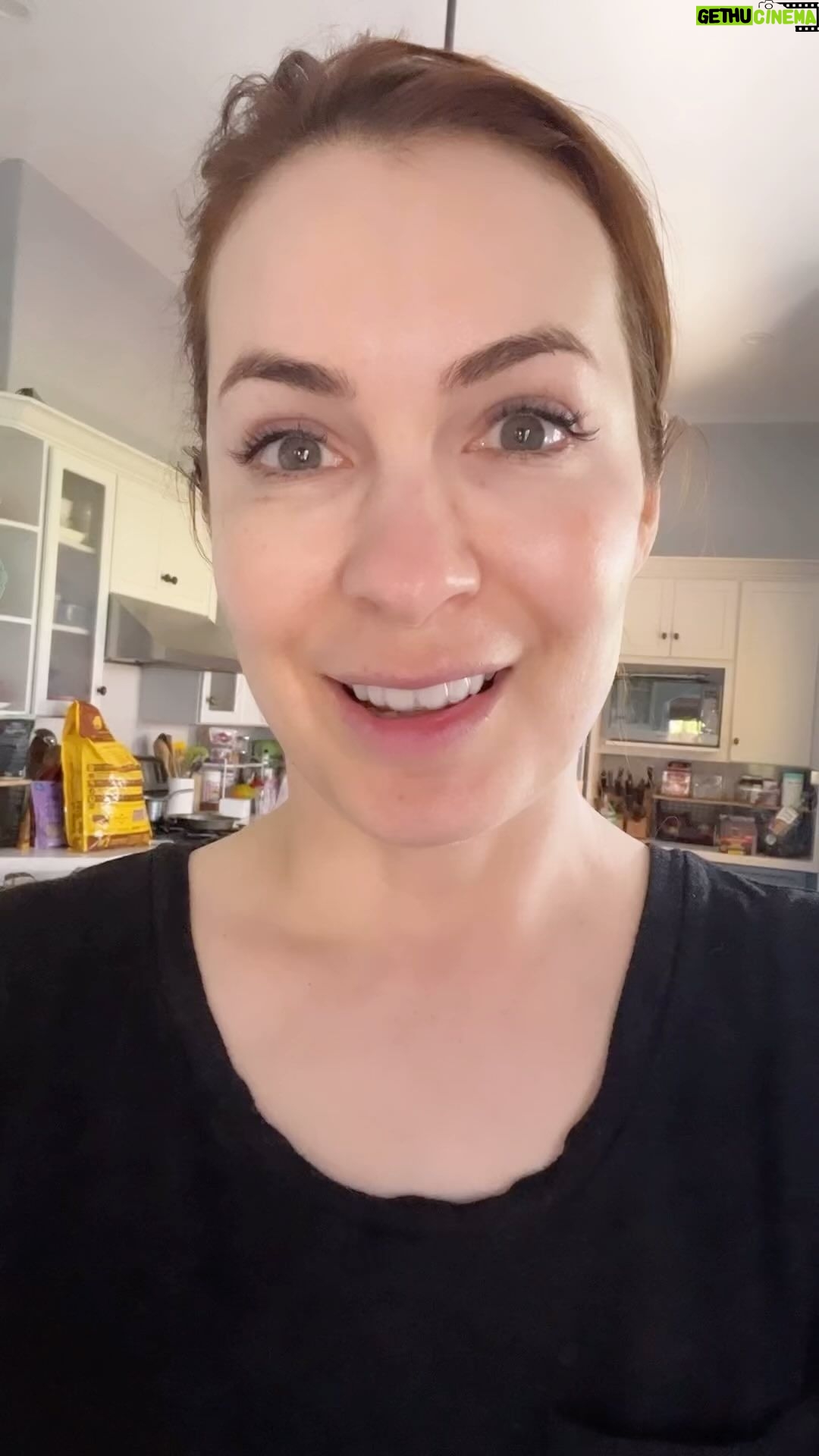 Felicia Day Instagram - Lego-Splosion. When mommies are away the children will play. Please learn how to clean up.