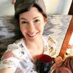 Felicia Day Instagram - Proud to wear my PJs to spread Oscar's magic in support of @OscarsKidsAmerica and desperately needed pediatric cancer research. Text OSCAR to 50555 to contribute a $10 donation or visit https://oscarskids.org/ to learn more/contribute a donation to Oscar's Kids America and the work they're doing to help raise funds for terminal childhood cancers. #oscarskidspjparty (ignore the photo bomb)
