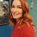 Felicia Day Instagram - Love a day I can wear a good sweater!