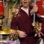 Felicia Day Instagram - Turkey Day!!!! The @MST3K Mega Turkey Day Marathon Telethon starts 9 am ET on Thanksgiving! Pledge to #MST3K Season 14 while watching 48 hours of your favorite episodes. #MakeMoreMST3K #MST3KTurkeyDay