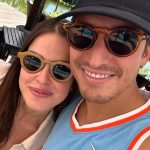 Felipe Prior Instagram - Quem diria- 1 ano de namoro Quem diria- Prior namorando Quem diria- Prior Gostando de alguém Durante 30 anos eu fiquei escolhendo a pessoa certa e posso dizer que acertei. É até engraçado eu falar que durante os piores dias da minha vida eu estava tendo os melhores momentos da minha vida. Parece que você apareceu no momento que eu mais precisava, momento que mais pessoas viraram a cara pra mim, momento que a chave virou, muita gente me conhecia pela tv e me admirava por ser esse menino mlkao engraçado e do bem , começou a se afastar de mim por medo de cancelamento ou medo de algo negativo pudesse acontecer com sua propria carreira. Mas você sempre esteve ao meu lado, me colocando pra cima e me ajudando a superar tudo, sem ter medo. Me mostrando quem realmente eu sou, porque sim em varios momentos me fechei, senti medo , mesmo sabendo quem sou. E que tudo que estão falando de mim não condiz comigo. Sempre tive um espelho dentro de casa, meu pai e minha mãe, estão juntos a mais de 45 anos num relacionamento de parceria. onde um torce pelo outro , um quer a evolução do outro. Sempre quis isso para mim, mas não me permitia a gostar de alguém ou tinha a desconfiança em todo mundo, queria achar a pessoa perfeita, sem defeitos e vi que sim todo mundo tem defeito e o relacionamento ajuda você saber respeitar o defeito do outro, mesmo que não concorde kkkk. Vou repetir sempre isso - Você apareceu no momento que eu mais precisava. Tenho certeza que Deus viu que eu precisava de uma pessoa corajosa como você, que tem uma historia incrivel e que gosta de dinheiro e de trabalhar assim como eu. Você é foda, te amo muito e obrigado por ser essa mulher incrivel e corajosa que todo dia me deixa mais apaixonado. obs- eu sou muito ruim pra escrever, a mensagem principal é - Você apareceu no momento que eu mais precisava, obrigado por tudo. te amo. Deus obrigado por esse presente.