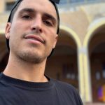 Felipe Prior Instagram - Todos os dias antes de dormir eu peço a nossa senhora por saúde e muita paz para minha família e amigos. Muita saúde e felicidade . Que eu esteja cercado de pessoas do bem. E hoje eu vim pessoalmente pedir tudo isso cada vez mais na minha vida e agradecer pelo principal. Ter saúde. Obstáculos servem para evolução e com sabedoria e muita fé a gente ultrapassa . Nossa senhora passe esse recado para seu filho Jesus. E me ilumine cada vez mais. 🙏🏼🙏🏼⛪️ Santuário Nacional de Aparecida