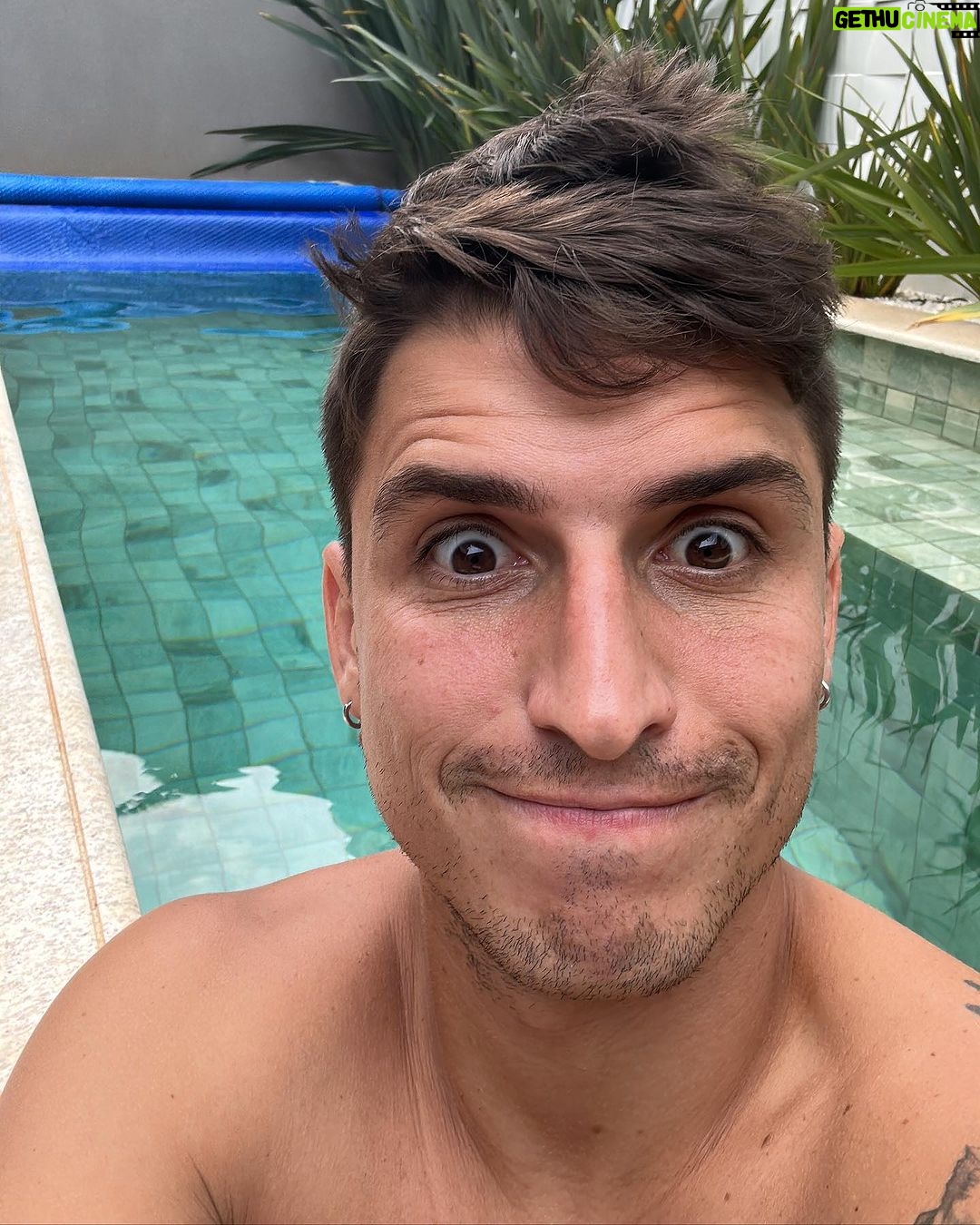 Felipe Prior Instagram - Nesse calor de atibaia. Piscininha ⚡️⚡️ Atibaia, Sao Paulo, Brazil