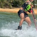 Felipe Prior Instagram - Andar de Wake é fácil . Quero vender andar de Wake com um saco de batata na barriga kkkkkk o melhor comentário ganha um Pix de 100. São Bernardo do Campo, Brazil