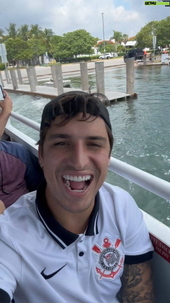 Felipe Prior Instagram - Saudades dessa viagem. ✈️🇺🇸 Miami Beach