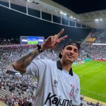 Felipe Prior Instagram - Parabéns Timão pelos 113 anos! 🏆 #ParabénsCorinthians #VaiCorinthians #Timão #FielTorcida #vaicorinthians Arena Corintinhas