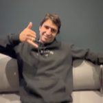 Felipe Prior Instagram - Quem me conhece sabe que todo o dinheiro de publi eu invisto em imóveis, pois é uma renda mais segura. Em Atibaia foquei na compra de terrenos e na construção de casas de alto padrão para venda, com detalhes de fino acabamento com projetos bem diferenciados. Em São Paulo seguindo tendências me identifiquei em investir em Studios para locação, onde eu entrego ele todo reformado, planejado, mobiliado oferecendo todo conforto e praticidade. Eu idealizo os projetos com meus parceiros para entregar o espaço acolhedor com design atual e inovação. Aperte confira mais um Studio finalizado e pronto para locação. E aí o que acharam? interessado, Interessados mensagem no direct. #imoveis #casaavenda #casaaltopadrao #casageminada #atibaia #felipeprior #fparquitetura #saopaulo Sao Paulo Capital
