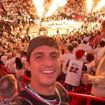 Felipe Prior Instagram – Me despedindo de Miami com um até breve. Ainda sem acreditar na experiência de acompanhar os jogos finais da NBA, é muito mais que esporte, é um espetáculo à parte, só posso dizer que foi animal ver de perto tudo isso, os caras jogam muito, triste pelo meu time Miami Heat, que não conseguiu uma vitória. Obrigado @starplusbr e @espnbrasil , pelo convite, foi animal. Partiu Orlando que a aventura ainda não acabou. 😜 Kaseya Center