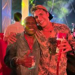 Felipe Prior Instagram - Hoje eu conheci os pais do maior artista do Brasil. Que carinho tiveram por mim. Que daora. Tô muito feliz @thbarbosa Rio de Janeiro, Rio de Janeiro