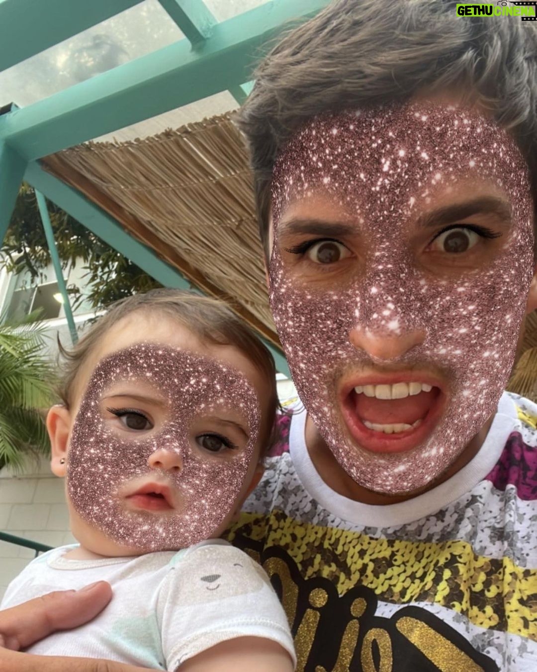 Felipe Prior Instagram - Dudinha no seu 1 carnaval 🎉🥳 São Paulo, Brazil