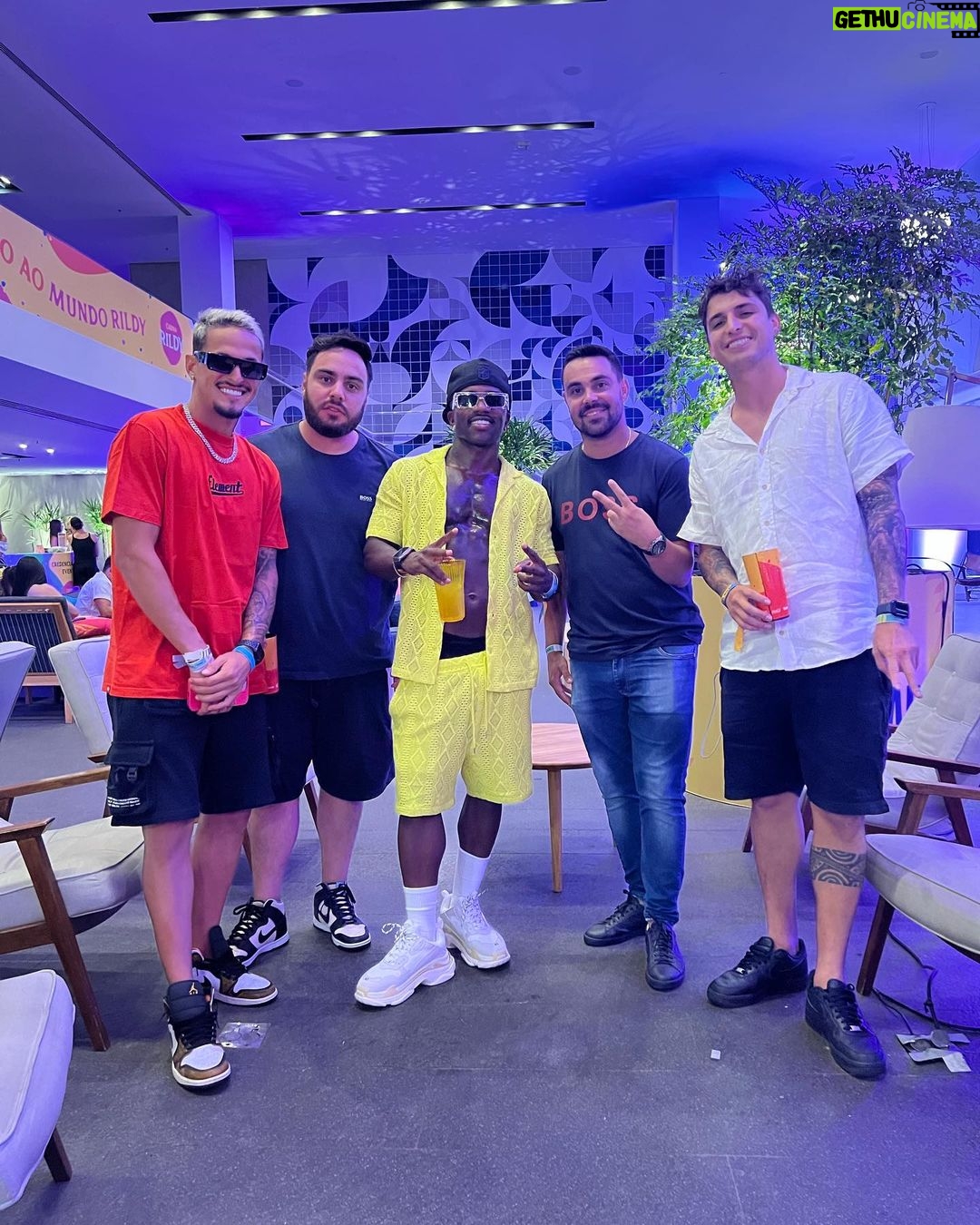 Felipe Prior Instagram - Arma rede e podem me carregar 🏃🏃 Rio de Janeiro, Rio de Janeiro
