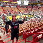 Felipe Prior Instagram - Me despedindo de Miami com um até breve. Ainda sem acreditar na experiência de acompanhar os jogos finais da NBA, é muito mais que esporte, é um espetáculo à parte, só posso dizer que foi animal ver de perto tudo isso, os caras jogam muito, triste pelo meu time Miami Heat, que não conseguiu uma vitória. Obrigado @starplusbr e @espnbrasil , pelo convite, foi animal. Partiu Orlando que a aventura ainda não acabou. 😜 Kaseya Center