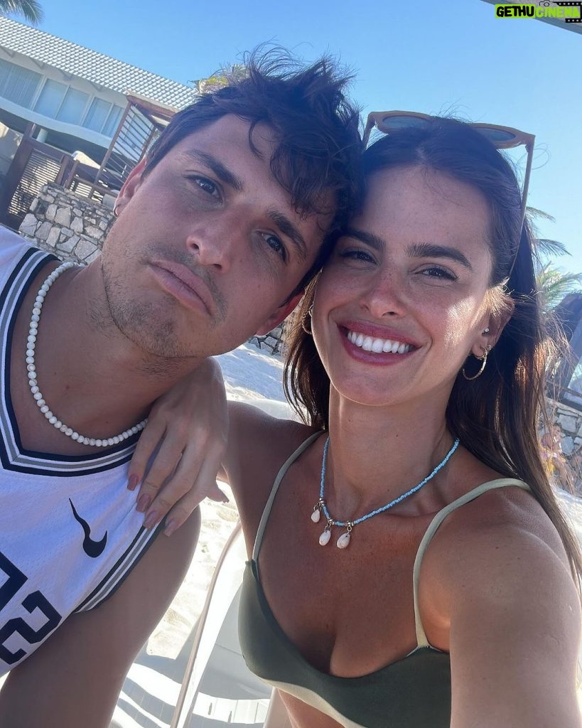 Felipe Prior Instagram - Na praia com ela 🥰😎🔆 que lugar top Barra de São Miguel, Alagoas