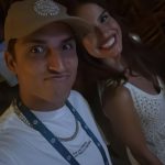 Felipe Prior Instagram - Feliz ano novo . Muito amor, muita paz e sempre aquele dimdim pra pagar os boleto que já chegaram aqui Japaratinga, Alagoas, Brasil