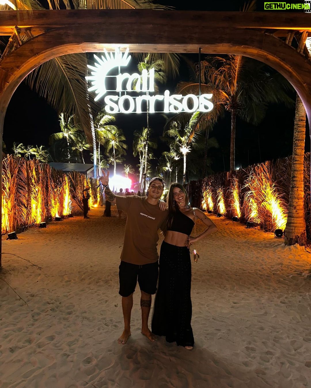 Felipe Prior Instagram - Resumo do melhor #reveillon do Brasil @reveillonmilsorrisos organizado pelo @caio_bocao na @cbproducoes ! #maragogi #alagoas #portodegalinhas #praia #nordeste #maceio #brasil #recife #caribebrasileiro #pernambuco