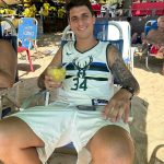 Felipe Prior Instagram - Dia 30. Dia de tomar uma caipora em buzioxxxxxxxxxx Buzios-RJ