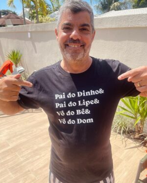 Felipe Ribeiro Instagram - Um final de semana matando a saudade, celebrando novas conquistas e brindando nossa felicidade! Nossa família, meu bem maior 🤍