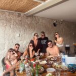 Felipe Ribeiro Instagram - Um final de semana matando a saudade, celebrando novas conquistas e brindando nossa felicidade! Nossa família, meu bem maior 🤍
