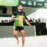Felipe Ribeiro Instagram - a postura até que engana vai 😅 afinal, não da pra ser bom em tudo 😮‍💨😮‍💨😮‍💨 📸 @robertamuriell