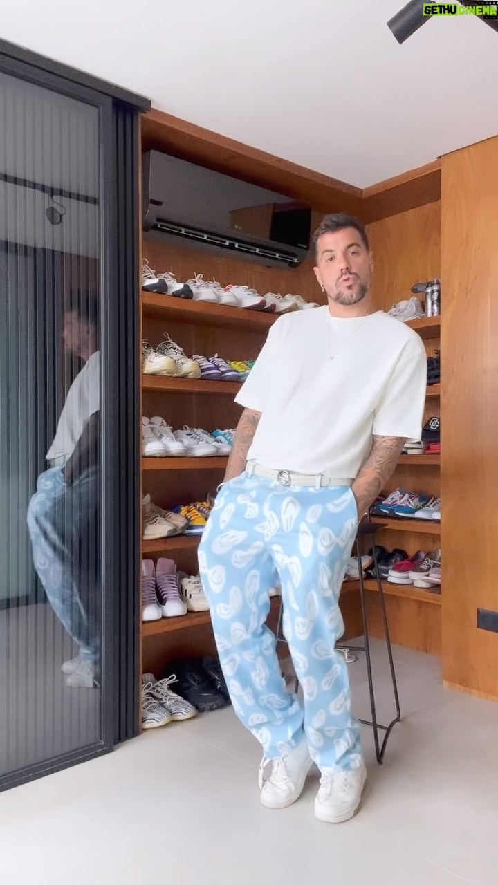 Felipe Ribeiro Instagram - GET READY WITH LIPE 💃 Voltei com os looks e hoje fiz um basiquin confortável viu? Me fala qual tipo de look ces querem ver aqui que o lipe blogger da moda esta de volta