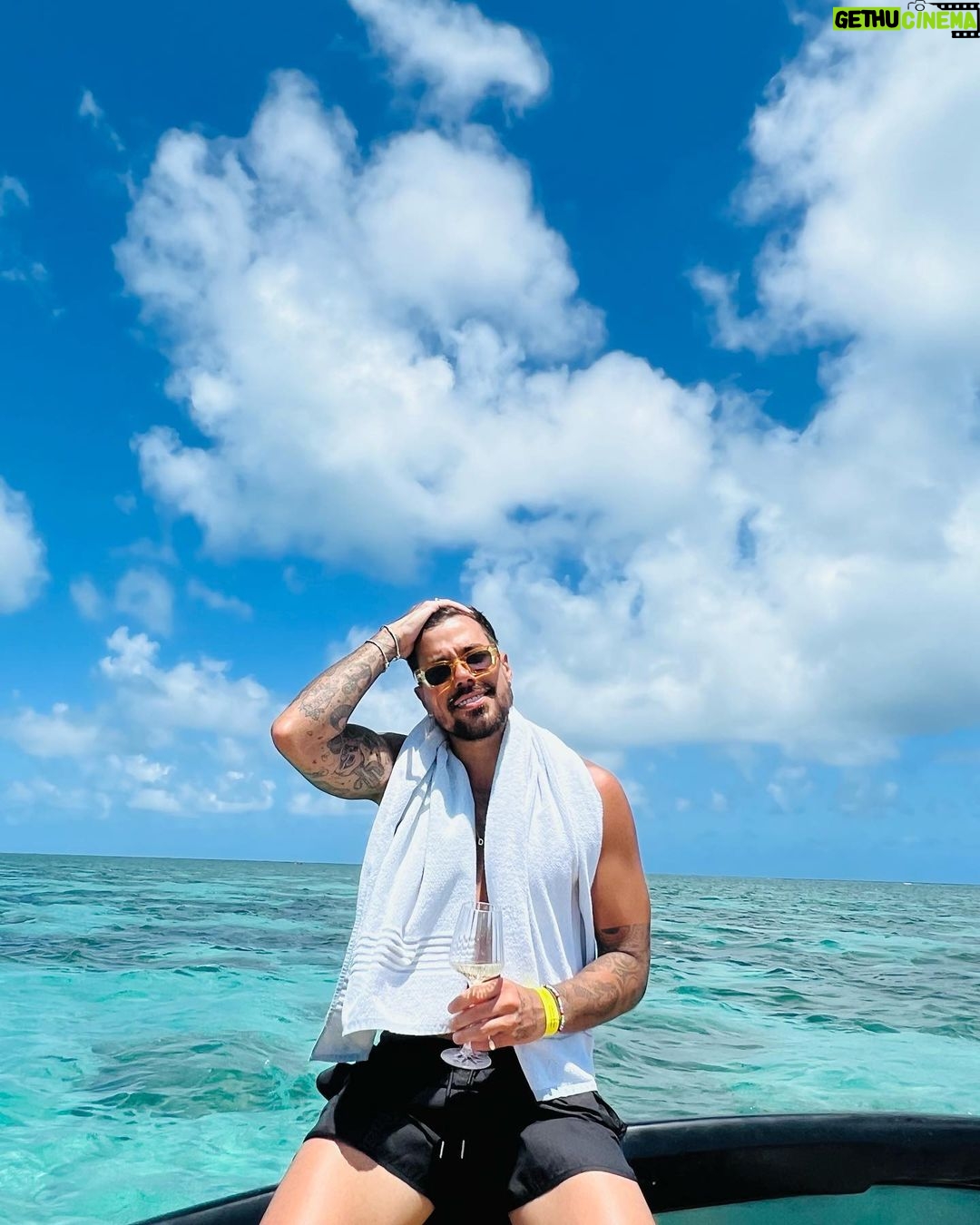 Felipe Ribeiro Instagram - quanto mais conheço o nordeste, mais eu amo 💙 Perobas - RN