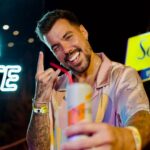 Felipe Ribeiro Instagram - Vivendo belíssimos momentos em ótimas companhias e a @schweppesbr sempre comigo 🫶🏽 essas latinhas ja são drinks prontos pra beber, são vários sabores o que deixa tudo ainda mais goxtoso 🤤 @schweppesbr Beba com moderação. Não compartilhe com menores de 18 anos São Miguel do Gostoso